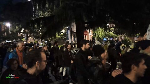 PERUGIA, 20.11.2021 - MANIFESTAZIONE CONTRO GREEN PASS E PER I DIRITTI COSTITUZIONALI (2°parte)