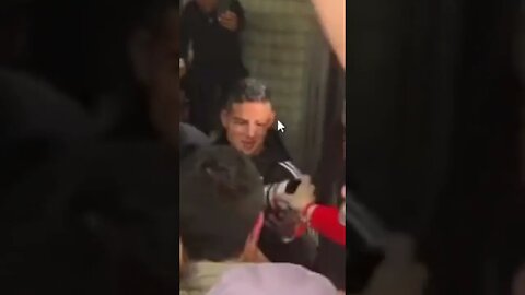 James Rodriguez chegando ao Brasil com recepção da torcida do São Paulo no aeroporto