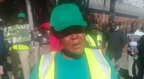 SOUTH AFRICA - Pretoria - Denneboom Informal Traders picket (videos) (Eni)