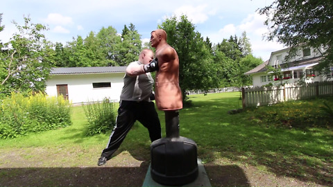 BOB XL Hook Punch Knockout (270 lbs/120 kg dummy)