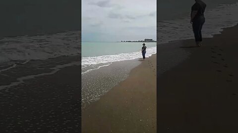 look at mah feet...lol...Ft. Pierce private beach....#shorts #ITSEG #fyp