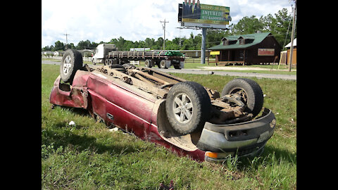 ROLLOVER ACCIDENT, 1 PERSON FLEES SCENE, 1 PERSON ARRESTED, GOODRICH TEXAS, 07/06/21...