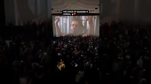 The Craze Of @IAMSRK Is Unreal #pathanmovie