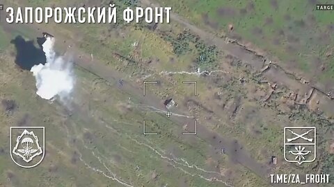 Russian anti-tank squad set ablaze a US Bradley IFV with 2 RPG hits in Zaporizhye Ukraine