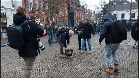 Escalation at Quran book burning in Arnhem, Netherlands