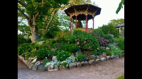 Visby och Botaniska trädgården vid paviljongen💕🌷🥀🌹🕊❤️