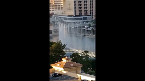 BELLAGIO DANCING FOUNTAINS