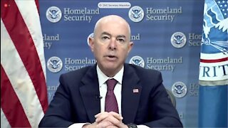 DHS Secretary: There Are Too Many Illegals Caught & Released Into US to Know & Track Them