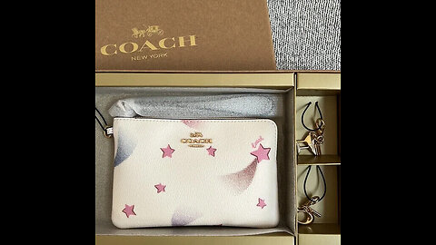 Coach Boxed Corner Zip Wristlet with 2 Detachable Charms