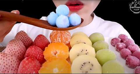 ASMR MUKBANG｜FROZEN FRUITS * STRAWBERRY, TANGERINE, GRAPE, KIWI, ICE CREAM EATING SHOW