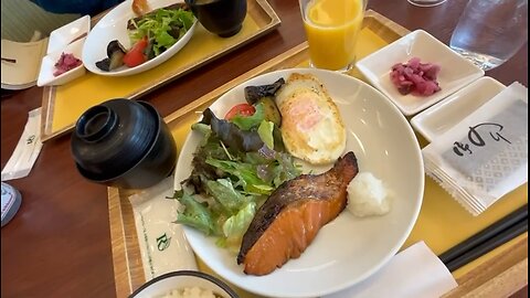 lunch with me in Japan 😉😋🥗