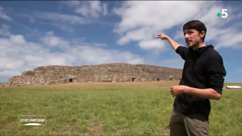 Mégalithes de Bretagne : le grand Cairn de Barnenez