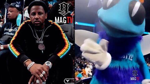 Fabolous Gets Sneaker Dissed By Hornets Mascot! 👟