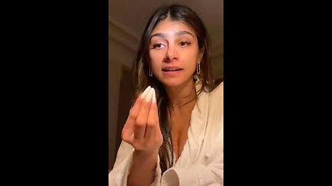 Naked Mia Khalifa on Live call 😱