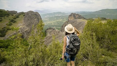 Hiking in Meteora - Exploring Greece (Day 3)