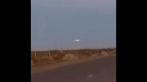 Cigar-shaped UFO Recorded near Neuquen, Argentina