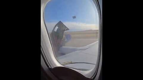 Boeing 737 Engine Cover Tears Away During Takeoff