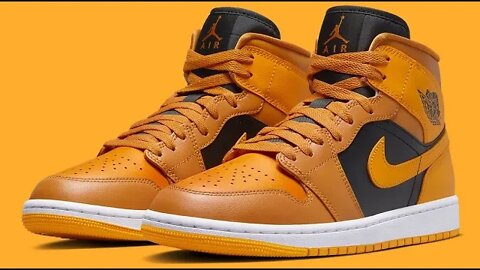 Air Jordan 1 Mid University Gold