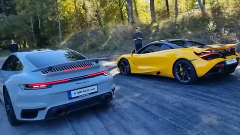 200 mph Drag Race Porsche 992 Turbo S vs McLaren 720S Spider 0-300 km/h 0-190 mph #porsche