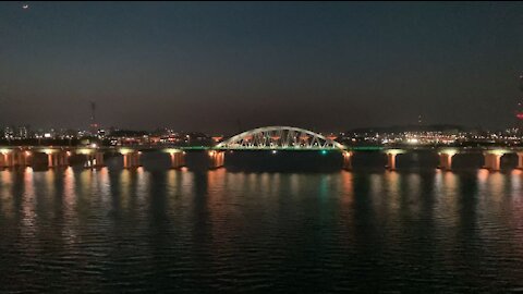 The night view of Han River from Seoul metro