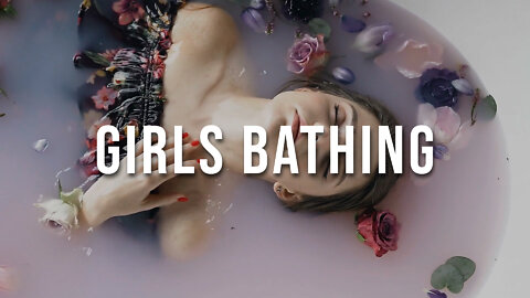 Cute Girls Bathing video with Calm Relaxing music