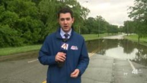 Brush Creek rises over banks during flash flooding event