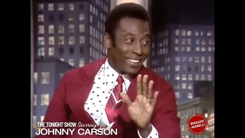 PELÉ e Johnny Carson insegnano calcio (o "soccer") il 9 maggio del 1973