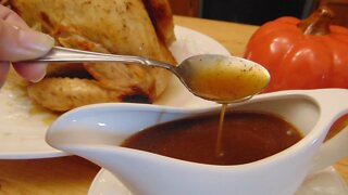 Turkey Gravy - Easy Thanksgiving Turkey Gravy Recipe - Easy Brown Gravy - The Hillbilly Kitchen