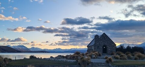 Lake Tekapo Adventure: Exploring South Island's Serene Beauty with Friends