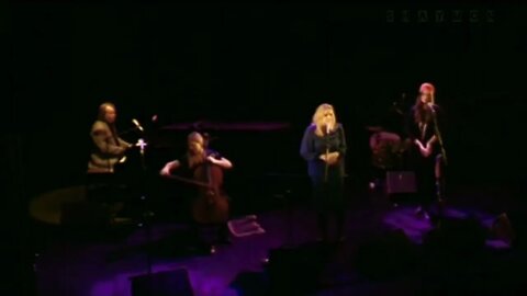 (ABBA) Benny & Ane Brun : SOS Live 2009 Stockholm (HQ)