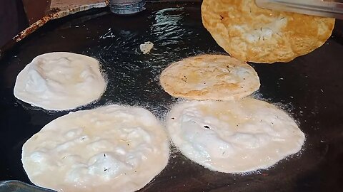 Karachi Famous Samosa Paratha | Crispy Parotta | Food Romeo