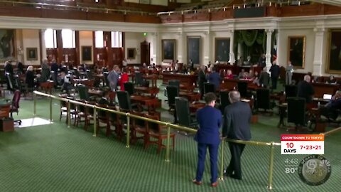 Texas Democrats leave state to try to stop GOP voting bill