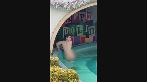 Naked Man Arrested At Disneyland After Stripping On 'It's A Small World' Ride