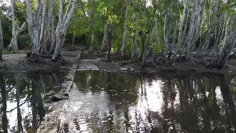 Tumbling Waters Chill out time. Sleepy video.