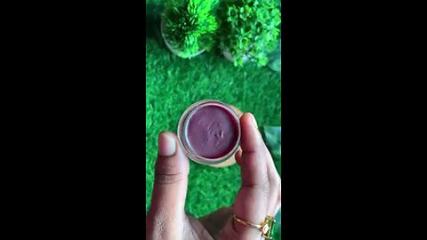 homemade beatroot lip balm