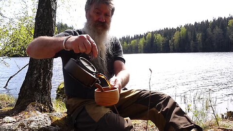 Rough 3-day's journey to Finland, 1st cup of Tea in the woods Hydrapak Katadynfilter Hobo in action