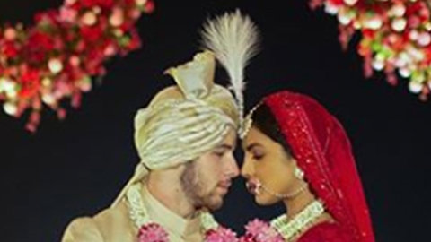 Priyanka Chopra & Nick Jonas READY To Make A BABY!