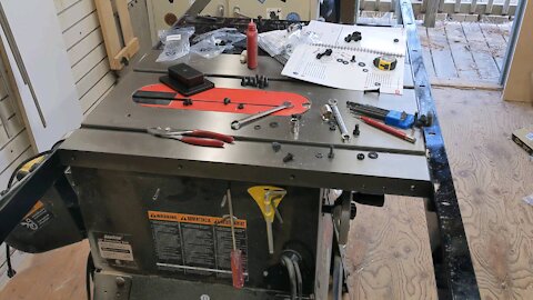 Adding router table to table saw