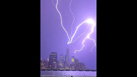 CRAZY Lightning In New York City 🟠⚪🟣 The NPC Show