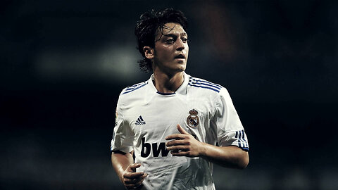 Art Of Mesut Ozil