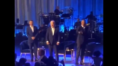 Biden Freezes On Stage Dueing Hollywood Fundraiser.