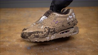 Cleaning the dirtiest $2000 Nike Trainers