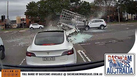 Australian Car Crash / Dash Cam Compilation 41