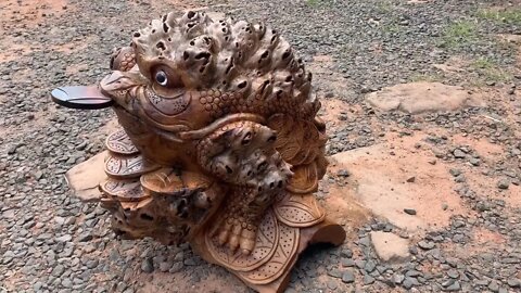 Creative woodcarving the Toad