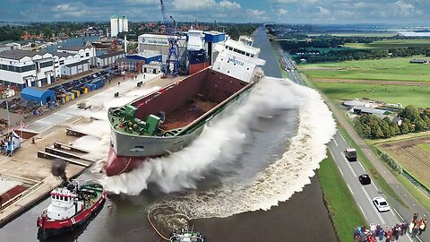 Ship Launch | 10 Awesome Waves, FAILS and CLOSE CALLS