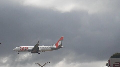 Boeing 737 MAX 8 PR-XMA, Boeing 747-400ERF N475MC e Airbus A320 PR-TYV