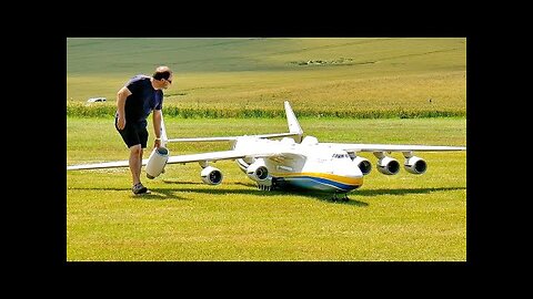 NICE FLIGHT AND HARD LANDING !!! GIGANTIC 93KG XXXL RC ANTONOV AN-225 MRIJA SCALE MODEL AIRCRAFT