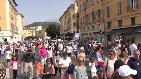 Nice AntiPass Beaucoup de monde à la manif et un départ très encadré