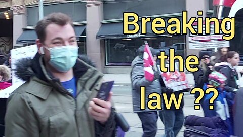 Counter protester ignores emergency orders