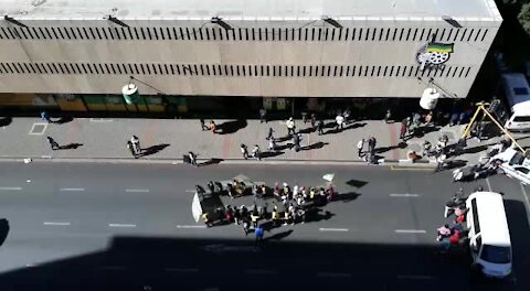 SOUTH AFRICA - South Africa - Johannesburg - 04 June 2019 - ANCyl protest outside Luthuli House causes traffic chaos (video) (PGY)